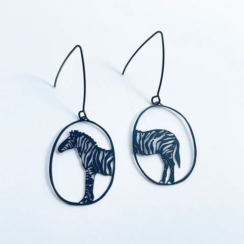 Mini Zebra dangles in black