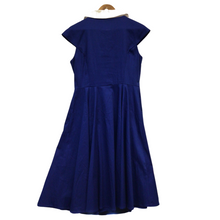 Load image into Gallery viewer, Blue with white details heart and roses reproduction 50`s dress