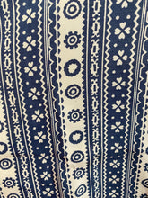 Load image into Gallery viewer, Blue and White Patterned Button Up