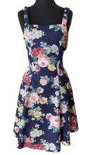 Load image into Gallery viewer, Flower Patterned Summer Dress