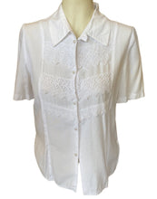 Load image into Gallery viewer, Pearl Buttoned Shirt